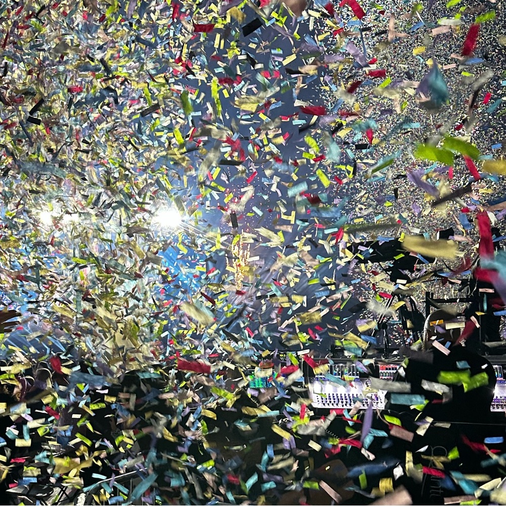 Taylor Swift The Eras tour confetti star necklace with glitter - Picture 3 of 9